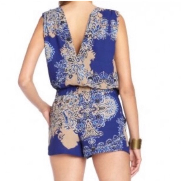 BCBG MaxAzria | Paisley Romper with Pockets, Royal and Tan | Size 10 - Picture 2 of 5